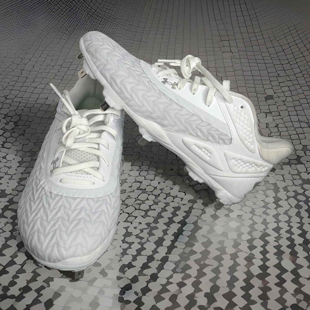 Under Armour Men 7 Women 8.5 Baseball/soft Cleats Shoes White UA Yard MT TPU 3.0
